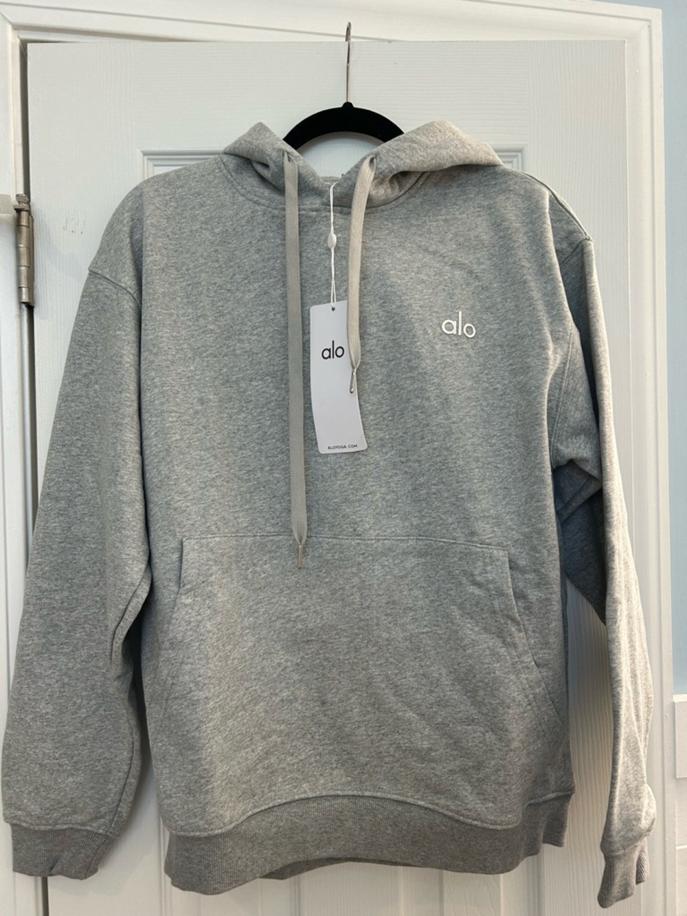 ALO Yoga Light Gray Pullover Hoodie